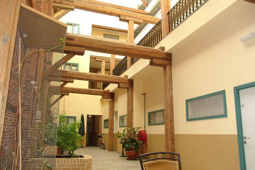 Condo Gardens Anversa Esterno foto