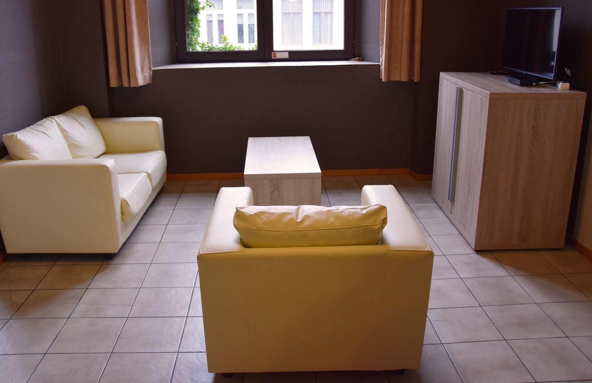 Condo Gardens Anversa Esterno foto